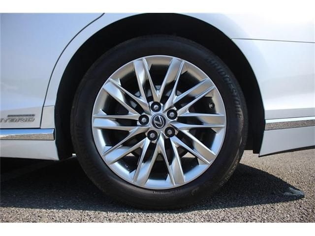 TOYOTA LEXUS LS500H 4WD 2019 Image 31