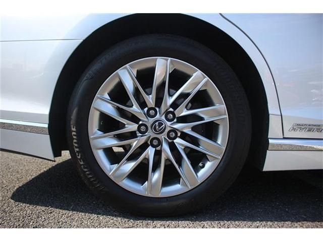 TOYOTA LEXUS LS500H 4WD 2019 Image 31