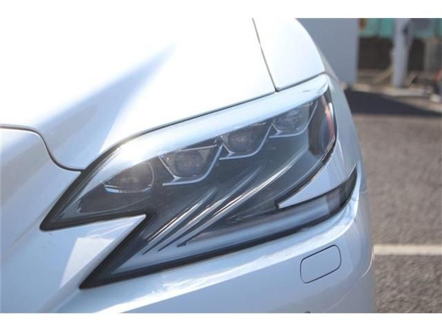 TOYOTA LEXUS LS500H 4WD 2019 Image 31