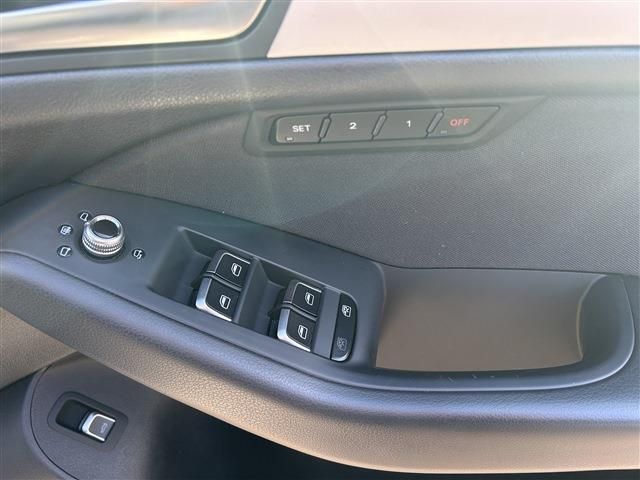 AUDI Q5 2017 Image 31