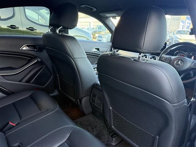 MERCEDES BENZ CLA CL 2018 Image 31