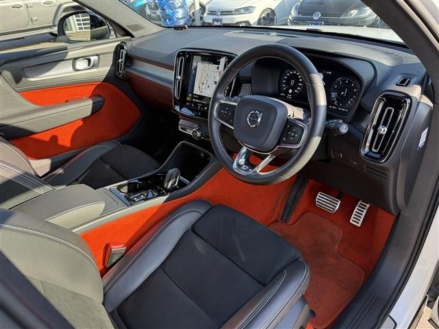 VOLVO XC40 2019 Image 31