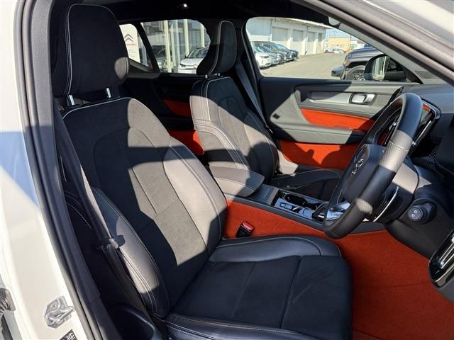 VOLVO XC40 2019 Image 31