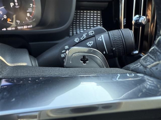 VOLVO XC40 2019 Image 31