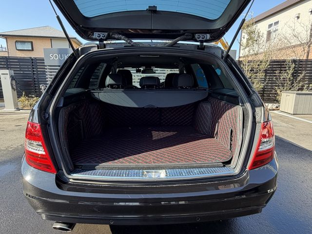 MERCEDES BENZ C CLAS 2014 Image 31