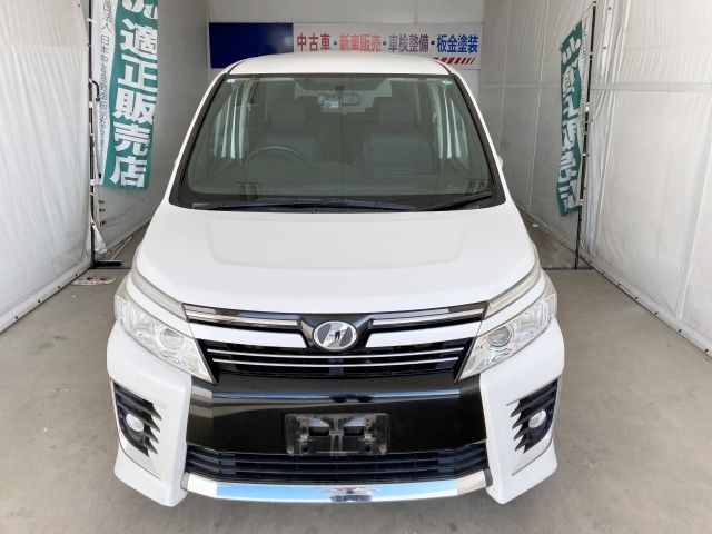 TOYOTA VOXY 2015 Image 31