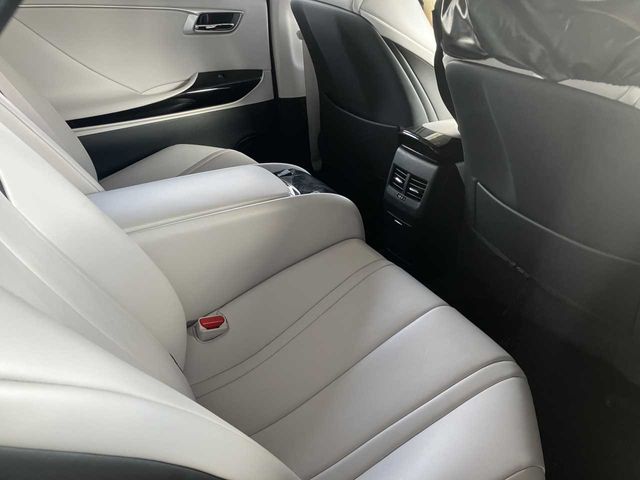 TOYOTA MIRAI 2017 Image 31