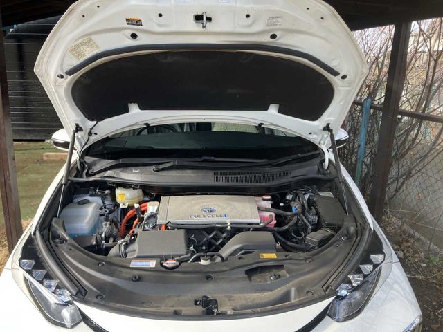 TOYOTA MIRAI 2017 Image 31