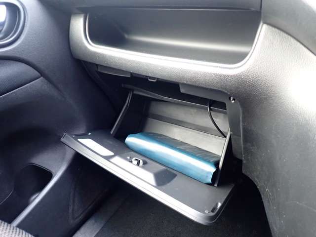 NISSAN SERENA  S-HYBRID 4WD 2014 Image 31