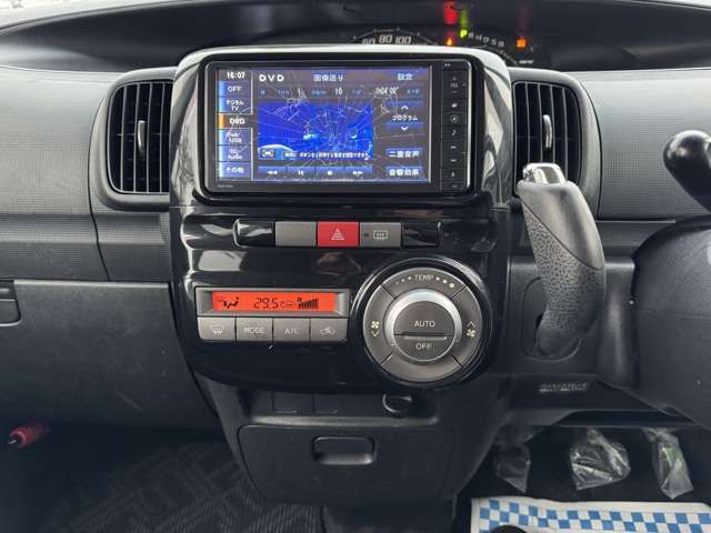 DAIHATSU TANTO CUSTOM 4WD 2013 Image 31