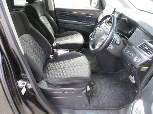 MITSUBISHI DELICA D:5 4WD 2024 Image 31