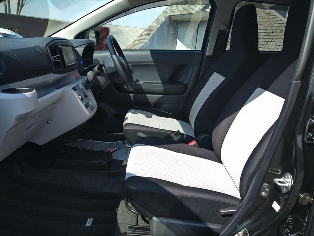 DAIHATSU MIRA E:S 2020 Image 31