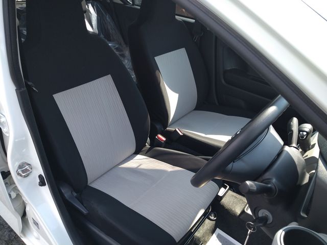 DAIHATSU MIRA E:S 2019 Image 31