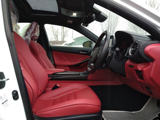 TOYOTA LEXUS IS300H 2021 Image 31