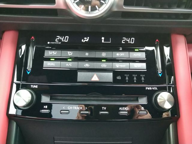 TOYOTA LEXUS IS300H 2021 Image 31