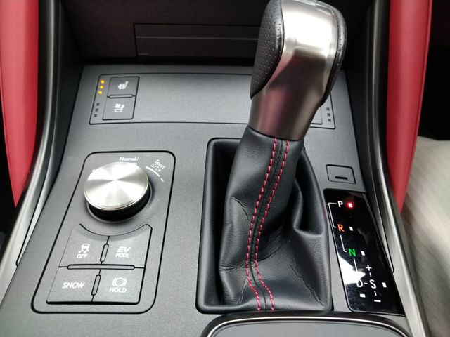 TOYOTA LEXUS IS300H 2021 Image 31