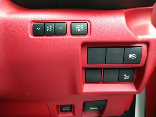 TOYOTA LEXUS IS300H 2021 Image 31