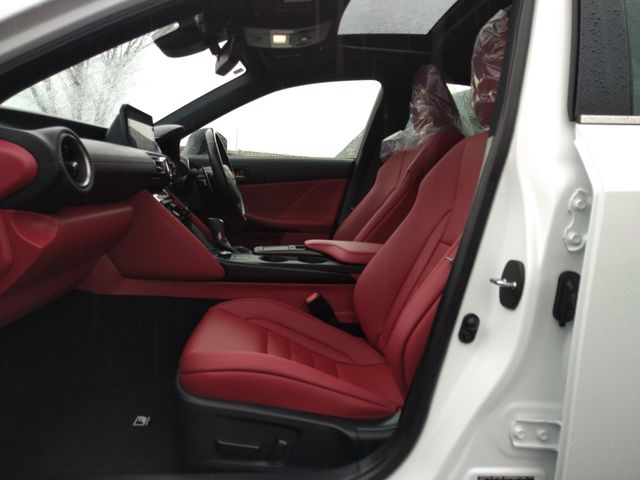 TOYOTA LEXUS IS300H 2021 Image 31