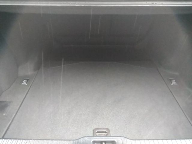 TOYOTA LEXUS IS300H 2021 Image 31