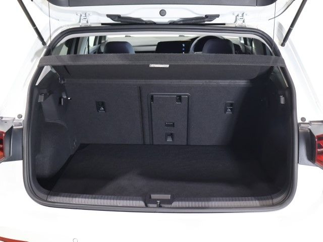 VOLKSWAGEN GOLF 2023 Image 31