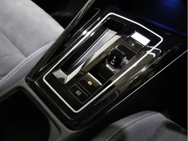 VOLKSWAGEN GOLF 2023 Image 31