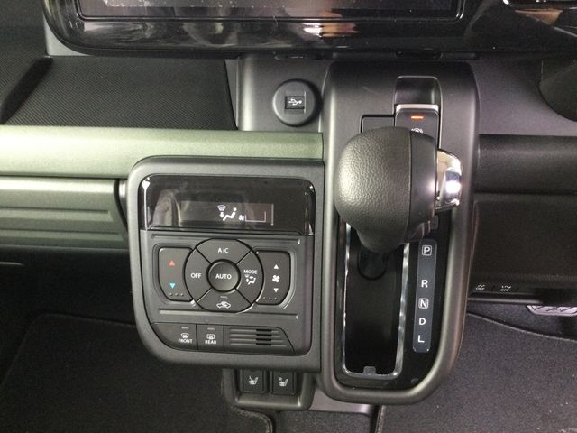 SUZUKI SPACIA GEAR 2025 Image 31