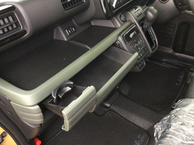 SUZUKI SPACIA GEAR 2025 Image 31