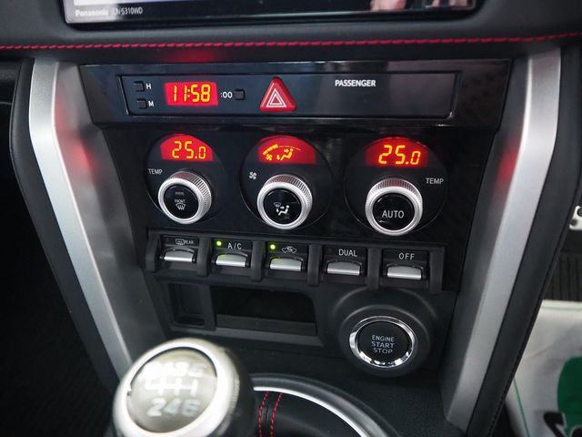 SUBARU BRZ 2017 Image 31