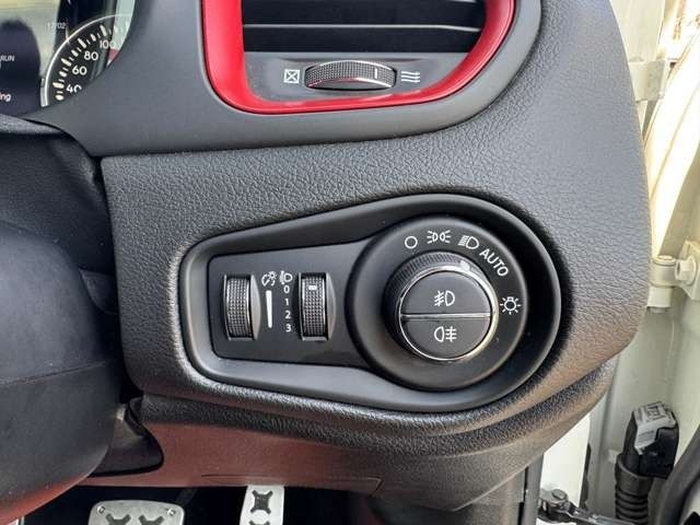 JEEP RENEGADE 4WD 2016 Image 31