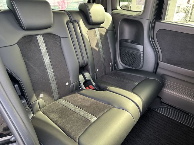 HONDA N BOX CUSTOM 4WD 2022 Image 31