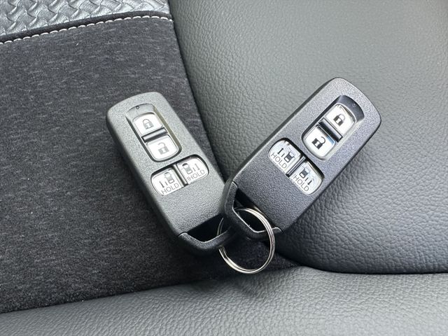 HONDA N BOX CUSTOM 4WD 2022 Image 31