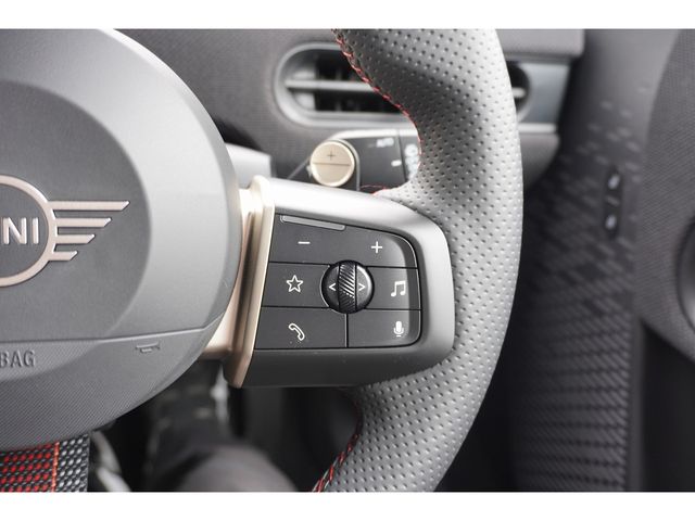 BMW MINI COOPER 2025 Image 31