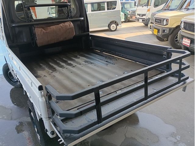 DAIHATSU HIJET TRUCK 4WD 2022 Image 31