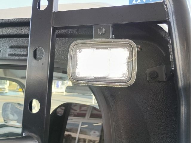 DAIHATSU HIJET TRUCK 4WD 2022 Image 31