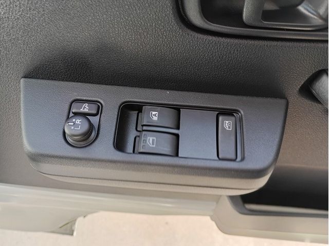 DAIHATSU HIJET TRUCK 4WD 2022 Image 31