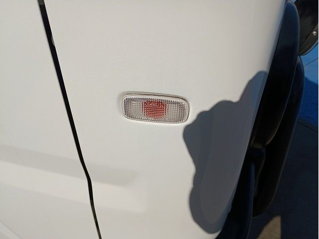 DAIHATSU HIJET TRUCK 4WD 2022 Image 31