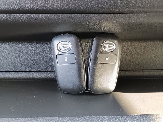 DAIHATSU HIJET TRUCK 4WD 2022 Image 31