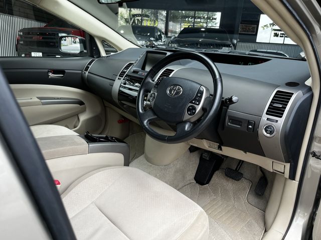 TOYOTA PRIUS 2005 Image 31