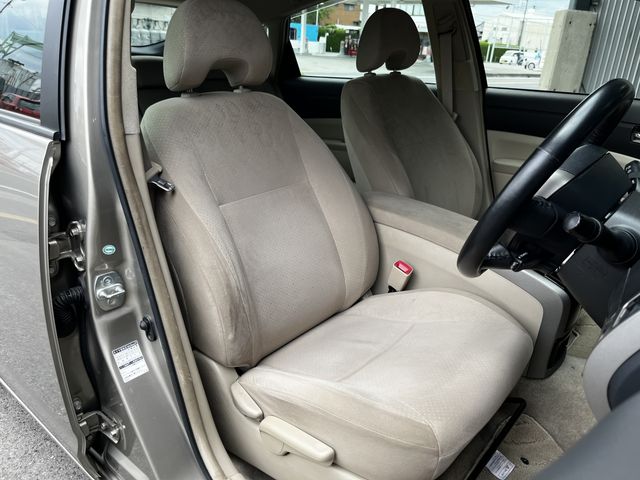 TOYOTA PRIUS 2005 Image 31