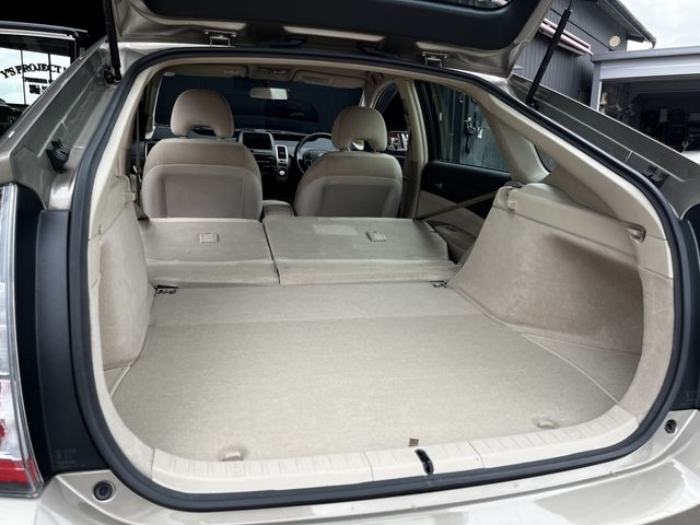 TOYOTA PRIUS 2005 Image 31