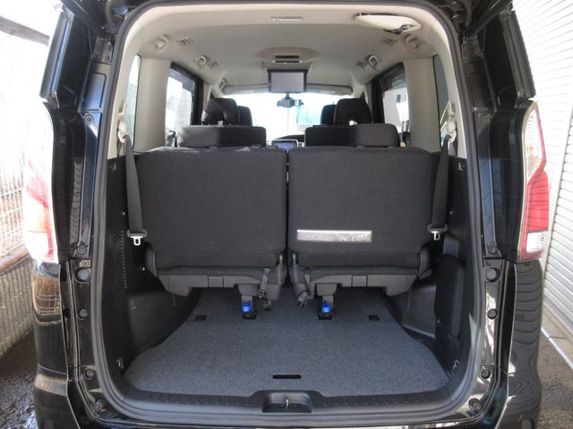 NISSAN SERENA  S-HYBRID 2017 Image 31