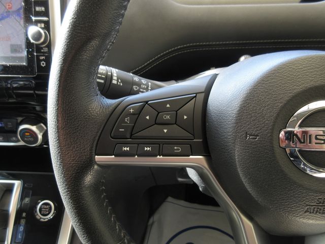 NISSAN SERENA  S-HYBRID 2017 Image 31