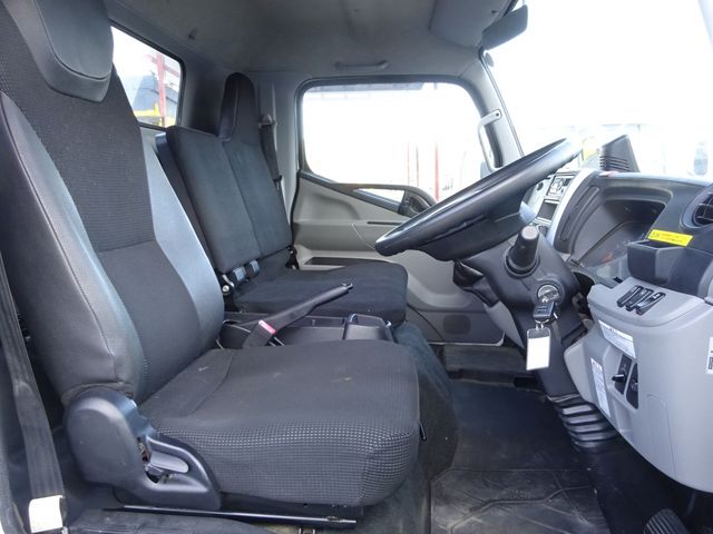MITSUBISHI CANTER 2019 Image 31