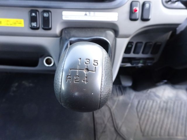 MITSUBISHI CANTER 2019 Image 31