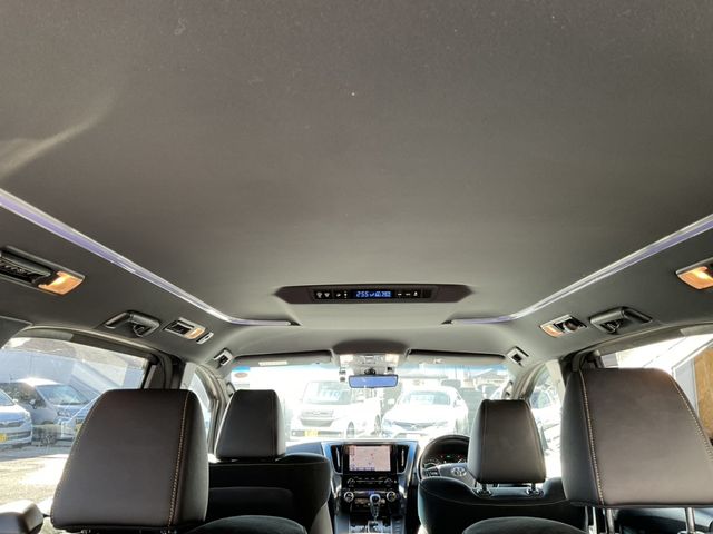 TOYOTA ALPHARD HYBRID 4WD 2021 Image 31