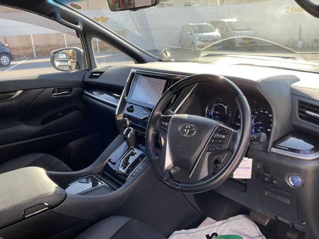 TOYOTA ALPHARD HYBRID 4WD 2021 Image 31