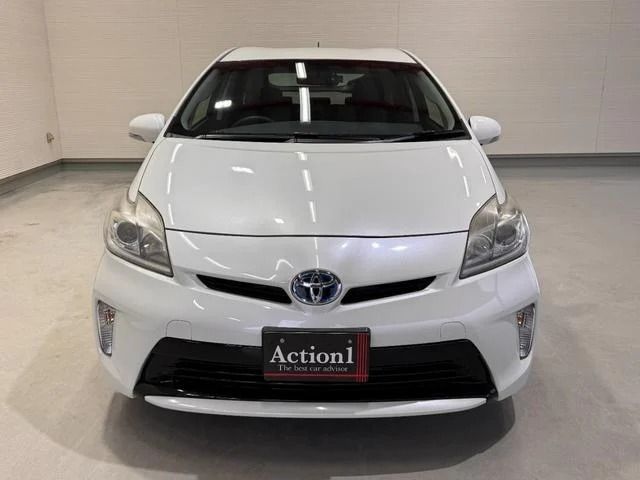 TOYOTA PRIUS 2012 Image 31