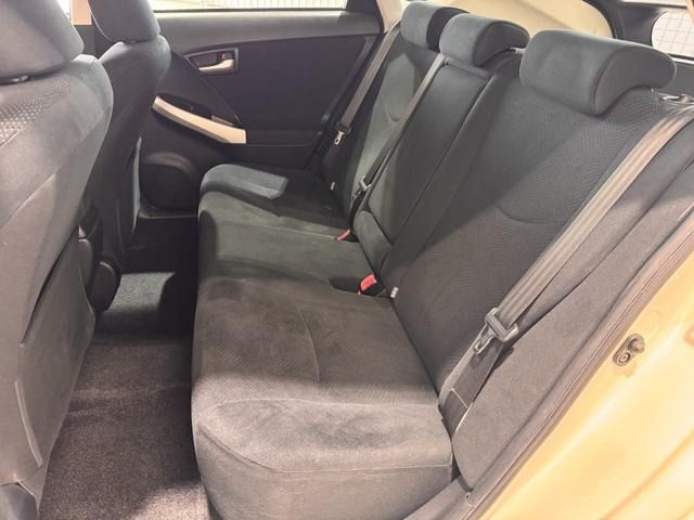 TOYOTA PRIUS 2012 Image 31
