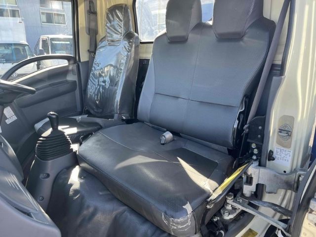 ISUZU ELF 2013 Image 31