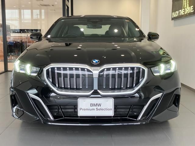 BMW 5SERIES SEDAN 2025 Image 31